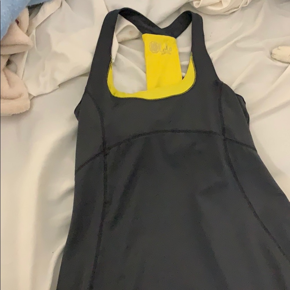 Grey and yellow workout top